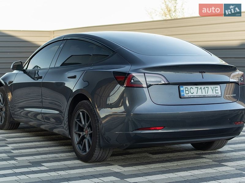 Tesla-25