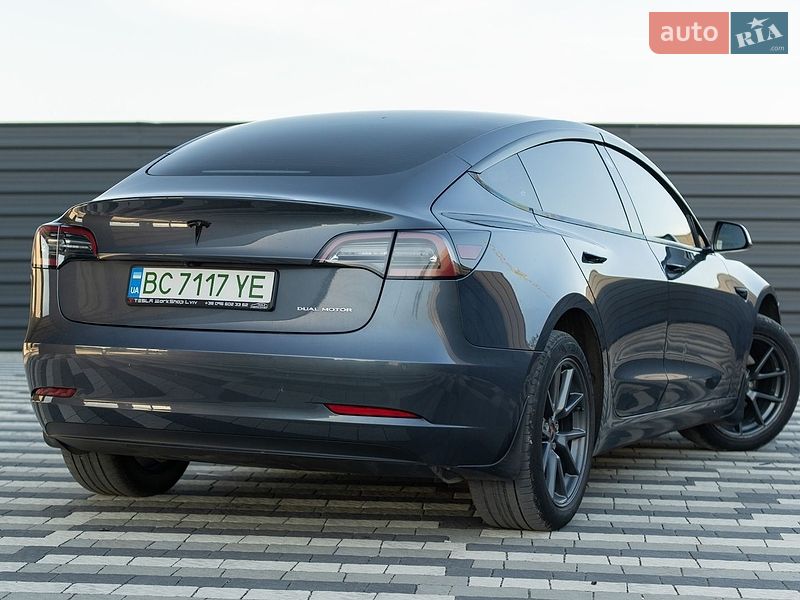 Tesla-10