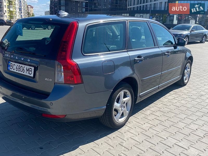 Volvo-25