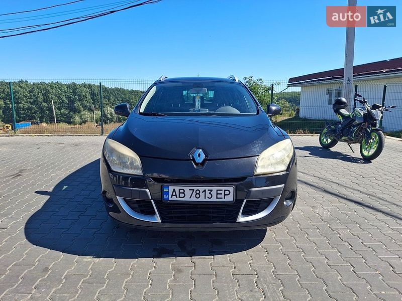 Renault-19