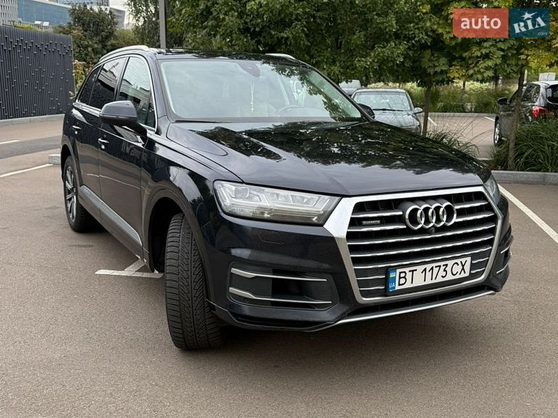 Audi-0