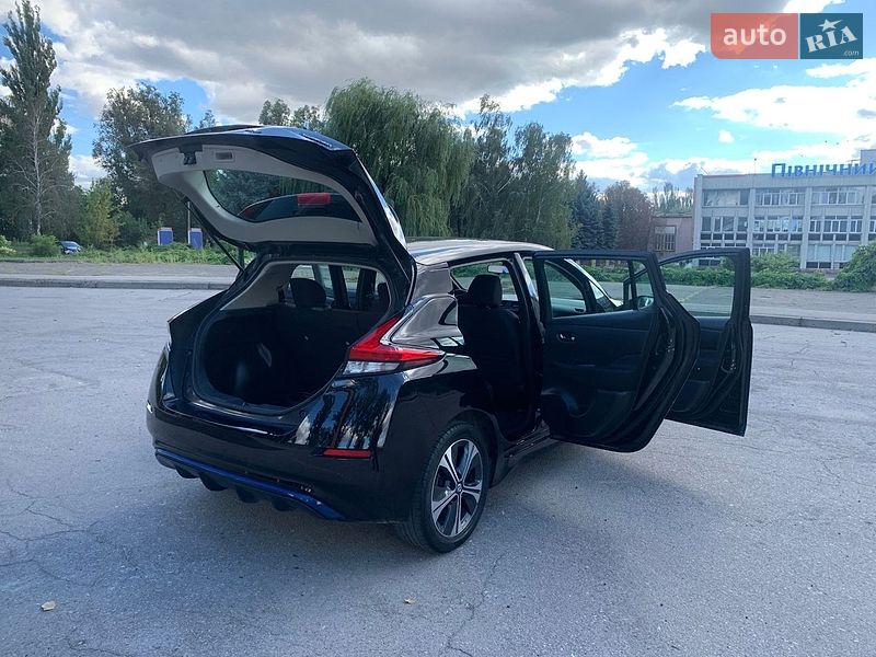Nissan-6