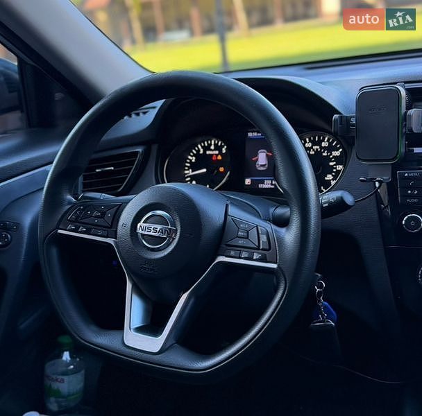 Nissan-6
