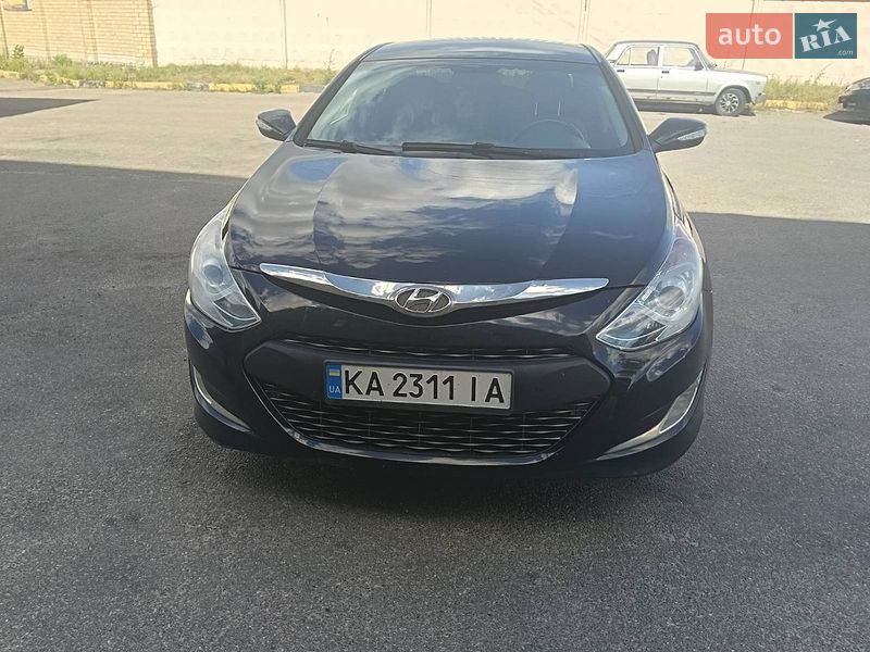 Hyundai-12