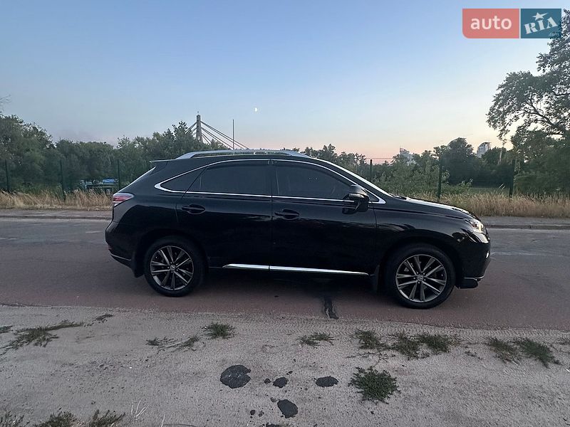 Lexus-5