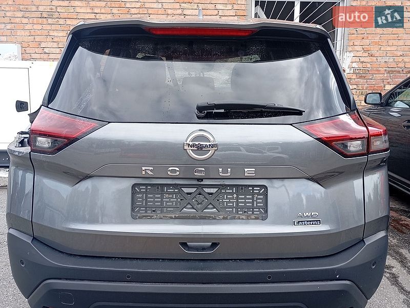 Nissan-10