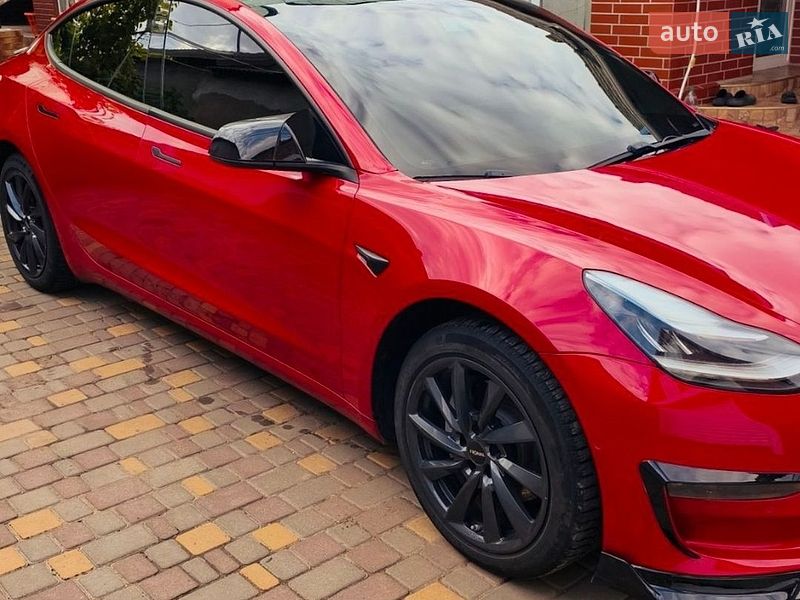 Tesla-8