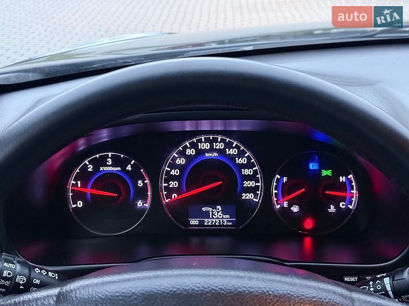 Hyundai-12