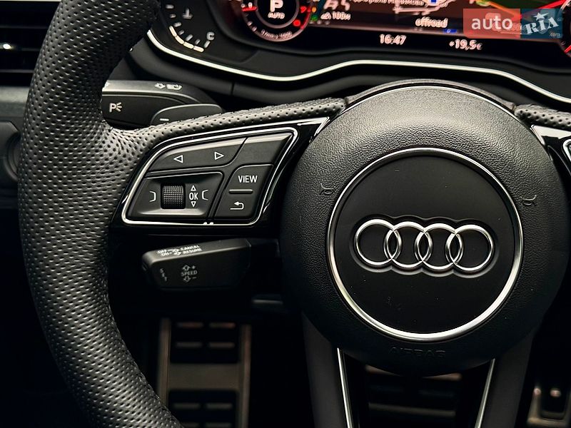 Audi-82
