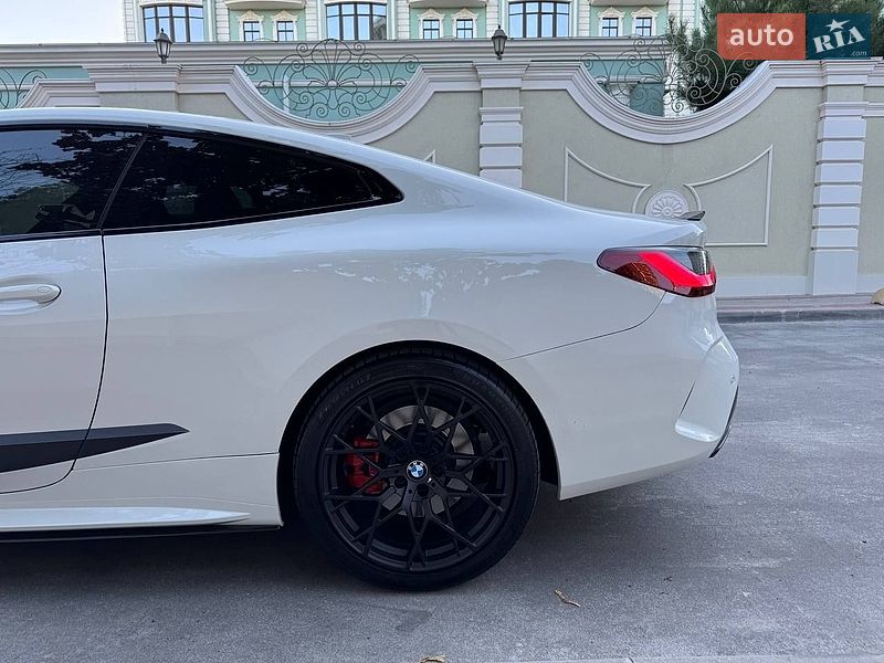 BMW-8