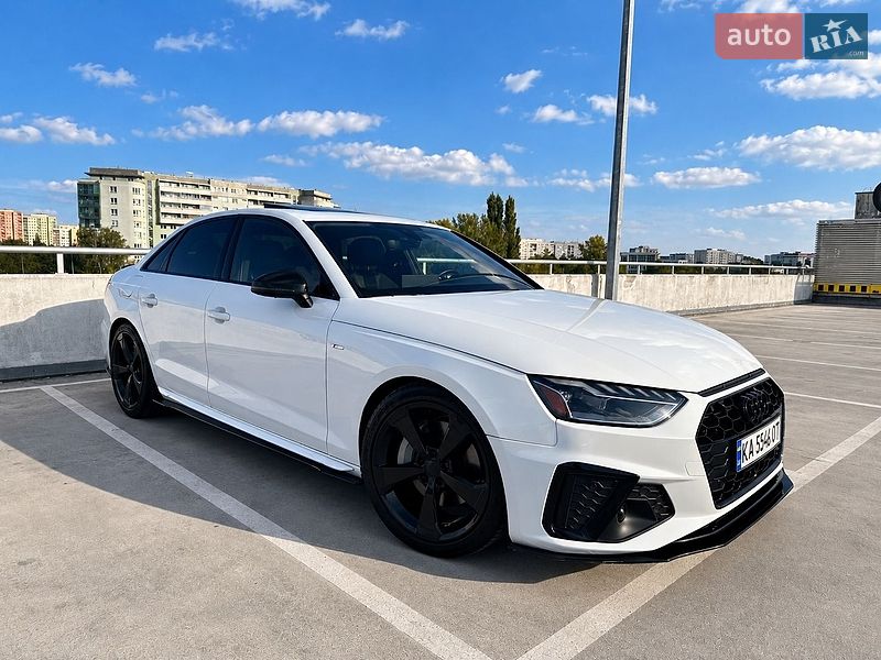 Audi-0