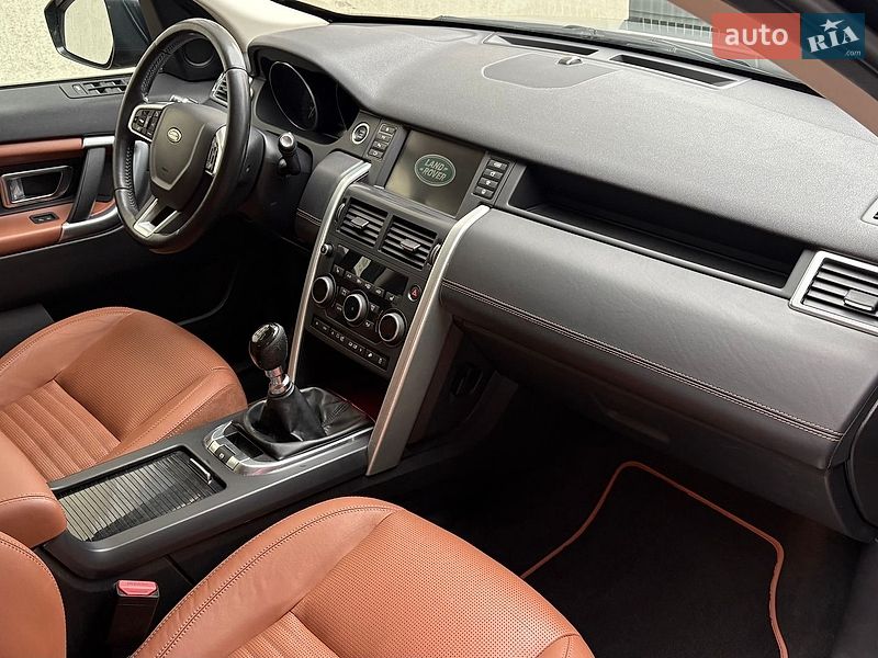 Land Rover-77