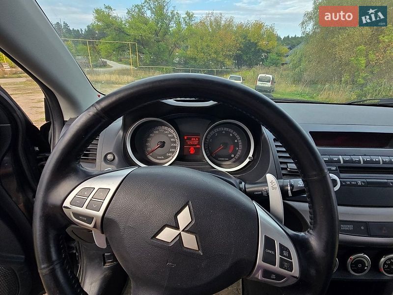Mitsubishi-0