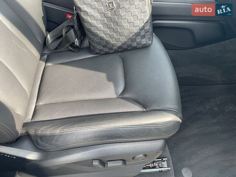 Audi-25
