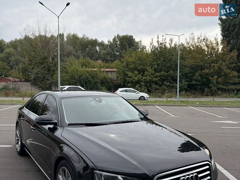 Audi-40