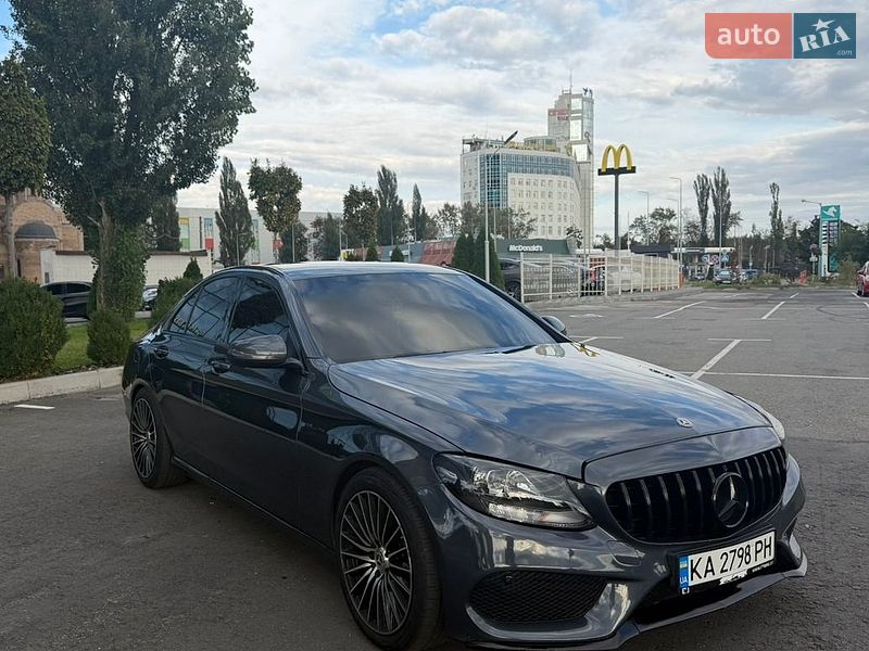 Mercedes-Benz-22