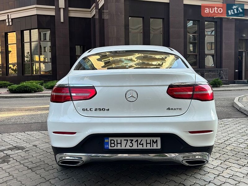 Mercedes-Benz-2