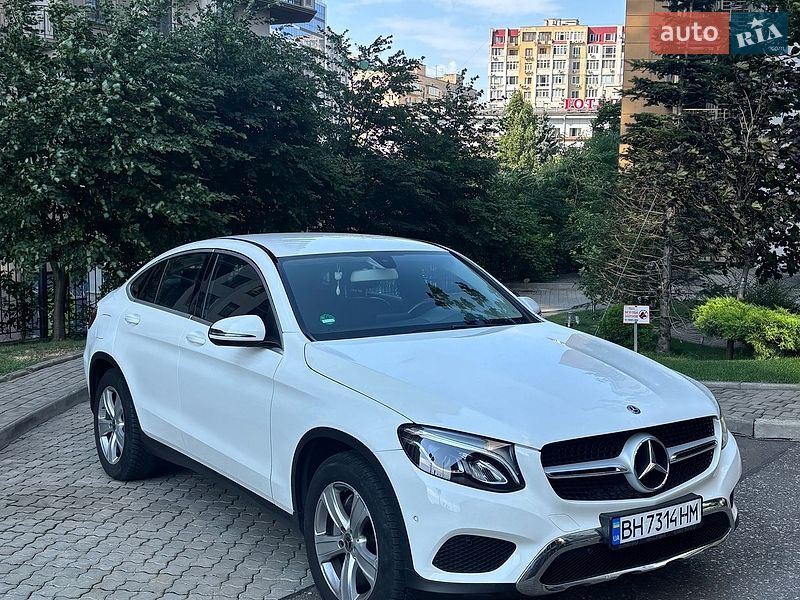 Mercedes-Benz-3