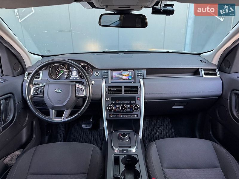 Land Rover-10