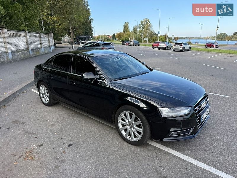Audi-8