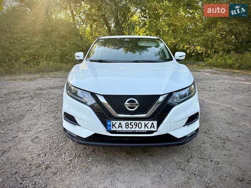 Nissan-14