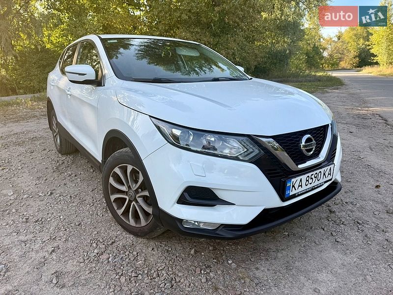 Nissan-16