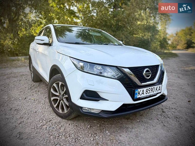 Nissan-10