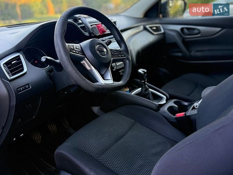 Nissan-3
