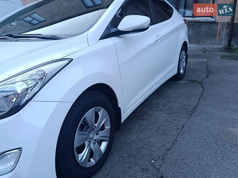 Hyundai-8