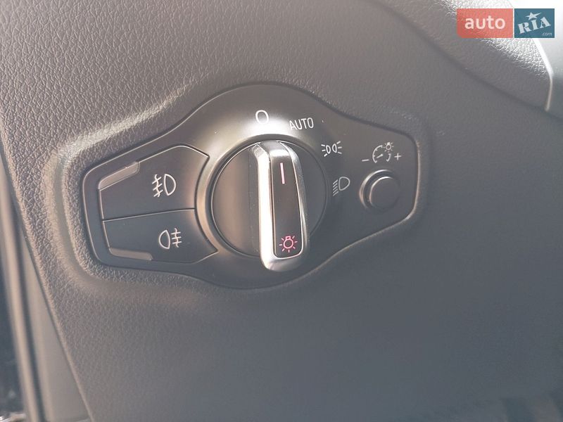 Audi-42