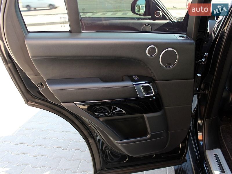 Land Rover-2