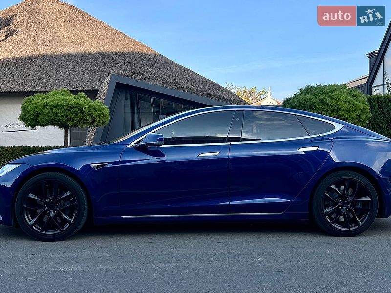 Tesla-21