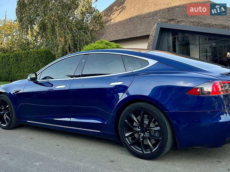Tesla-17