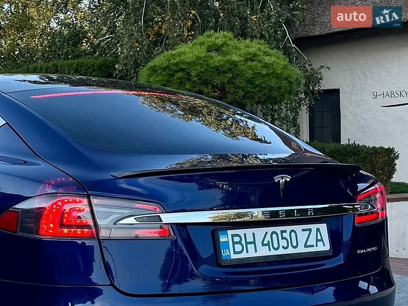 Tesla-8