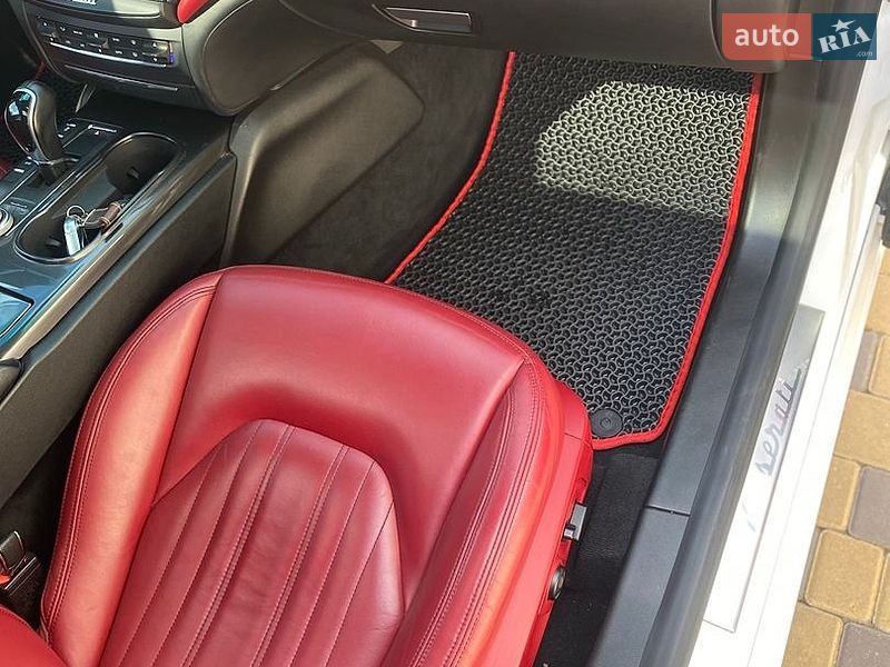 Maserati-6