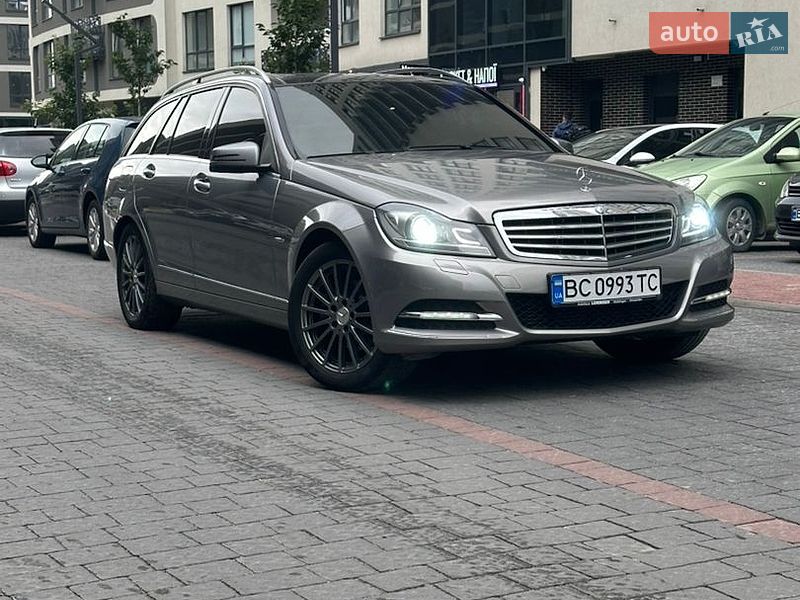 Mercedes-Benz-1