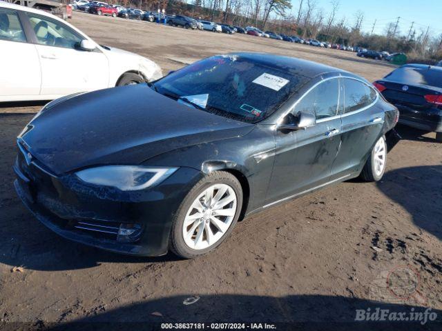 Tesla Model S 2018 VIN 5YJSA1E21JF266684 фото оголошення 47 з 62