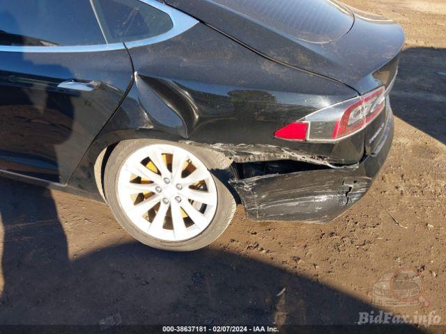 Tesla Model S 2018 VIN 5YJSA1E21JF266684 фото оголошення 43 з 62