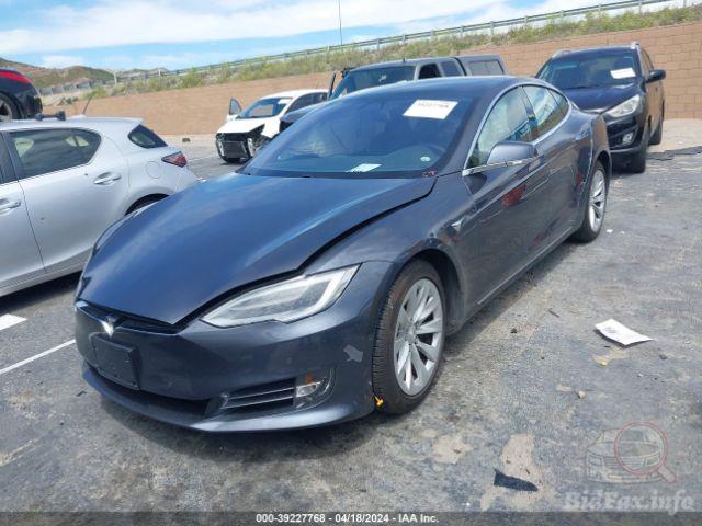 Tesla Model S 2018 VIN 5YJSA1E20JF297702 фото оголошення 100 з 115