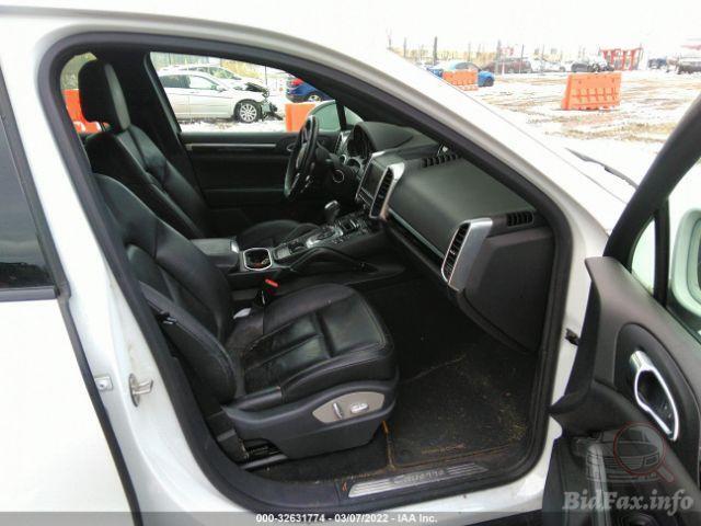 Porsche Cayenne 2015 VIN WP1AA2A20GKA12515 фото оголошення 78 з 111