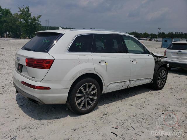 Audi Q7 2016 VIN WA1LHAF77HD037643 фото оголошення 14 з 45