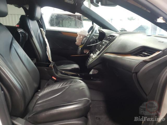 Lincoln MKC 2018 VIN 5LMCJ3D93KUL01810 фото оголошення 26 з 50