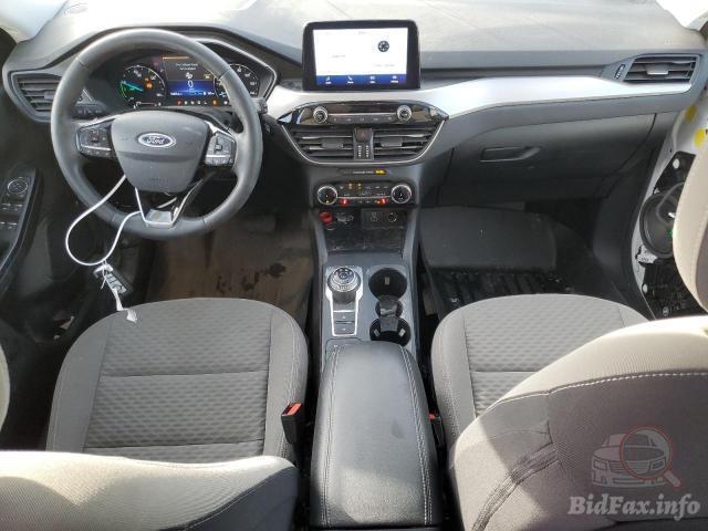 Ford Escape 2022 VIN 1FMCU0EZ0NUB90323 фото оголошення 43 з 80