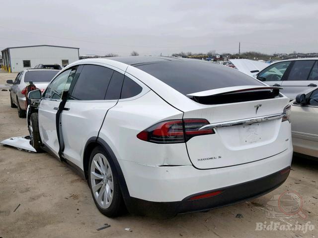 Tesla Model X 2018 VIN 5YJXCBE23JF102486 фото оголошення 35 з 55