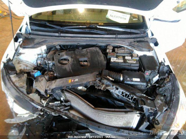 Hyundai Elantra 2018 VIN 5NPD84LF8KH409290 фото оголошення 32 з 61