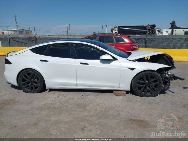 bidfax photo bidfax photo