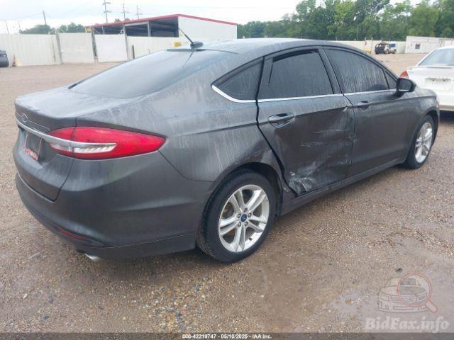 Ford Fusion 2017 VIN 3FA6P0UU9JR122947 фото оголошення 27 з 60