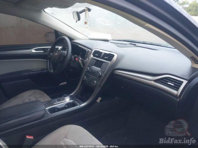Ford Fusion 2017 VIN 3FA6P0UU9JR122947 фото оголошення 26 з 60