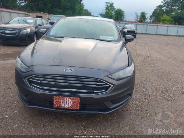 Ford Fusion 2017 VIN 3FA6P0UU9JR122947 фото оголошення 19 з 60