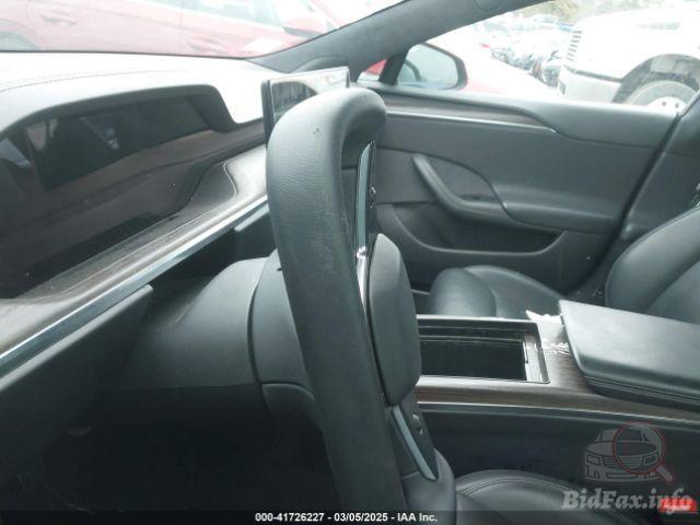 bidfax photo bidfax photo